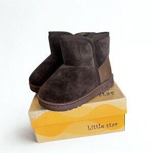 Brown Faux Suede Toddler Boots Size [insert size] – Cozy Shearling Style